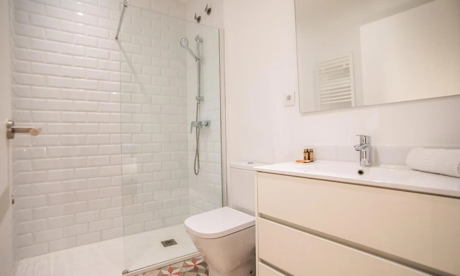 Apartament 22Mal1074- Nuevo Piso A 10Min De Sagrada Familia Barcelona 0*,